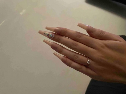 Beautiful Set - 24pcs Long Coffin Rhinestone Decor Fake Press on Nail & 1sheet Tape & 1pc Nail File