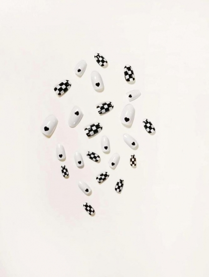 Beautiful Set - 24pcs Long Oval Cute Heart Black and White Design Fake Press on Nail