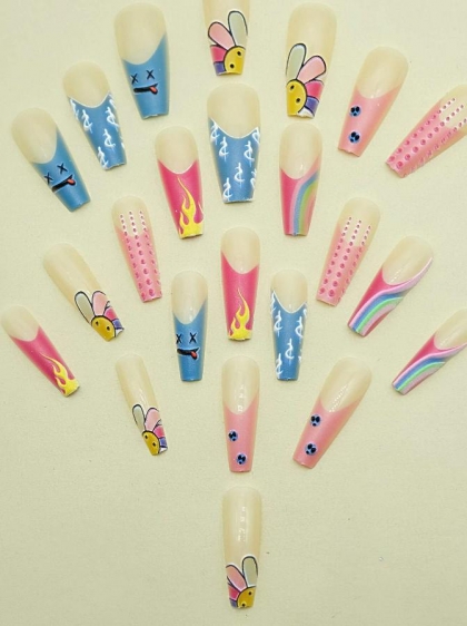 Beautiful Set - 24pcs Long Coffin Floral Design Fake Press on Nail