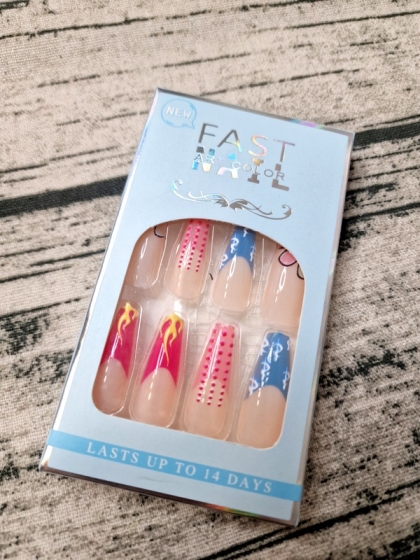Beautiful Set - 24pcs Long Coffin Floral Design Fake Press on Nail