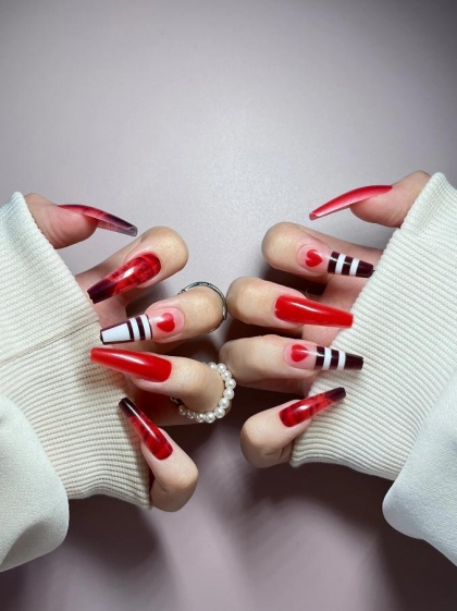 Beautiful Set - 24pcs Long Coffin Rose and Hearts Red Decorative Design Fake Press on Nail
