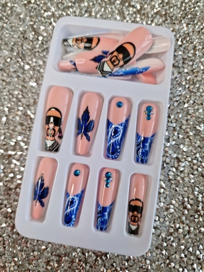 Beautiful Set - 24pcs Long Unique Hip Hop Style / Snoop Dogg Design Fake Press on Nail