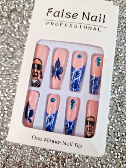 Beautiful Set - 24pcs Long Unique Hip Hop Style / Snoop Dogg Design Fake Press on Nail