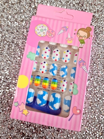 Beautiful Kids Set - 24pcs Short Oval Rainboll / Point Design Fake Press on Nail