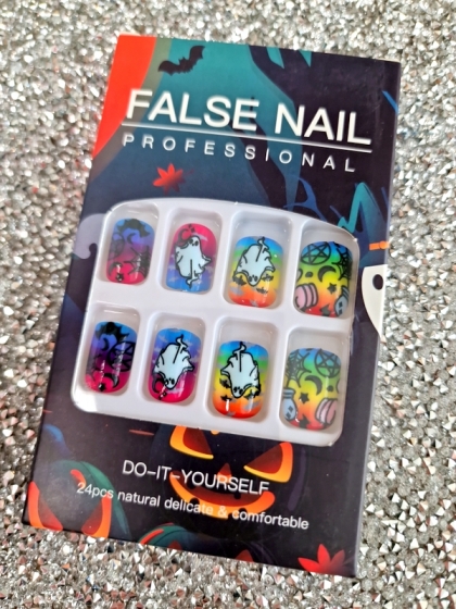 Beautiful Set - 24pcs Short Square Colorful Ghost Bat Design Fake Press on Nail