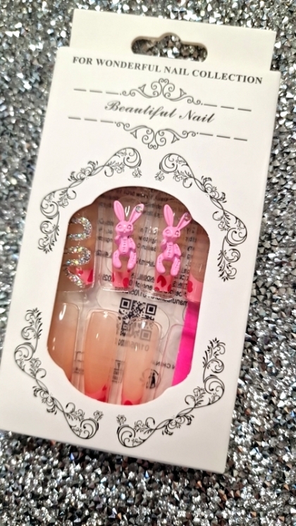 Beautiful Set - 24pcs Long Square Shape Fashionable & Simple French Edged 3d Snake And Pink Rabbit PLAYBOY Design Fake Press on Nail