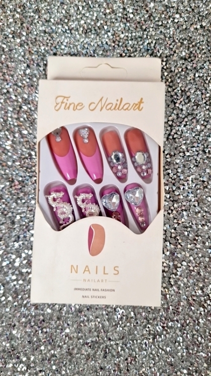 Beautiful Set - 24pcs  Long Coffin French Pink Style With Diamond Heart & Dragon Cool Design Fake Press on Nail