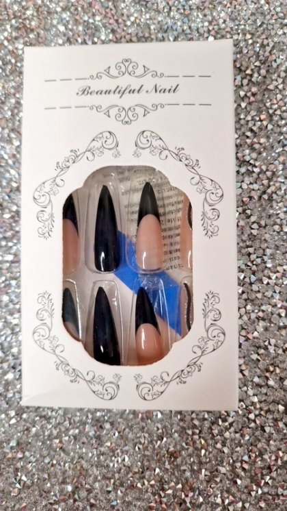 Beautiful Set - 24pcs Long Luxurious French Black Design Fake Press on Nail