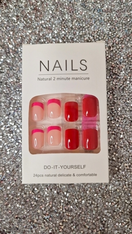 Beautiful Set - 24pcs Sweet Short Art French Colored Design Fake Press on Nail