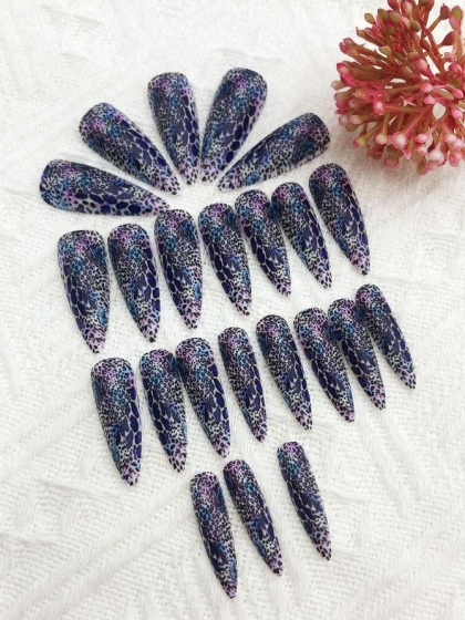 Beautiful Set - 24pcs Extra Long Textured Leopard Purple / Black Design Fake Press on Nail