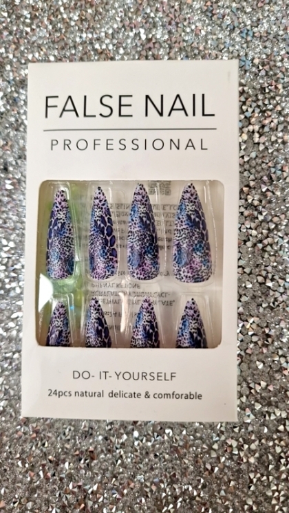 Beautiful Set - 24pcs Extra Long Textured Leopard Purple / Black Design Fake Press on Nail