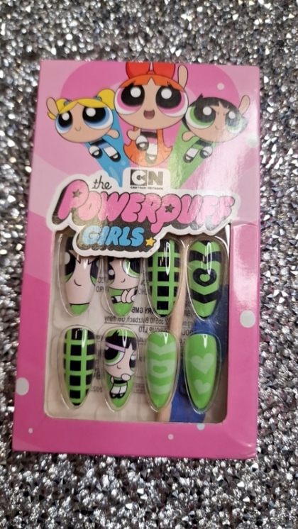 Beautiful Set - 24pcs THE POWERPUFF GIRLS Buttercup Cute Green Design Fake Press on Nail