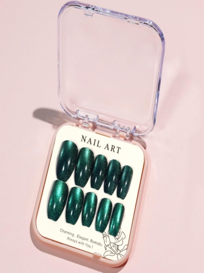 Beautiful Set - 24pcs Short Coffin Cat Eye Sparkle Magnetic Design Fake Press on Nail