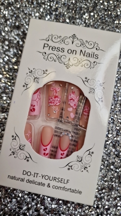 Beautiful Set - 24pcs Extra Long Square Romantic Frosted Pink Red Cute Anime Design Fake Press on Nail