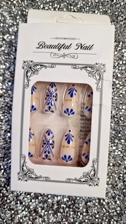 Beautiful Set - 24pcs Long Almond Unique Blue Eye Boho Chic / Italy Blue Ornaments Design Fake Press on Nail