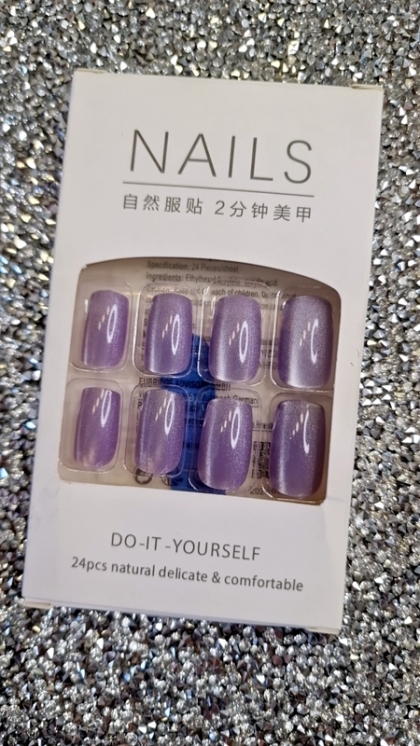Beautiful Set - 24pcs Medium-length Square Sparkle Aurora Purple Color Design Fake Press on Nail