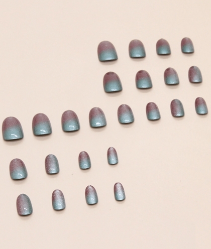Beautiful Set - 24pcs Short Oval Cat Eye Comfortable Ombre Sparkle Design Fake Press on Nail