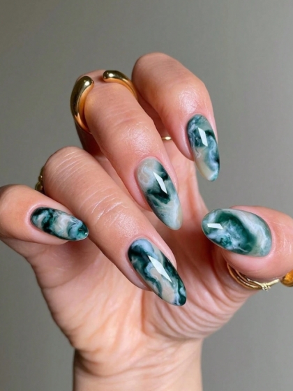 Beautiful Set - 24pcs Long Alomond Marble Green Design Fake Press on Nail
