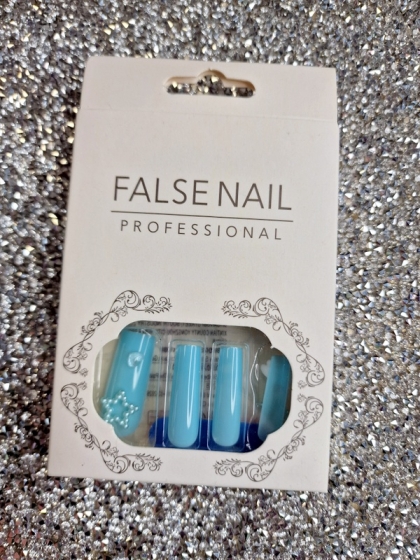 Beautiful Set - 24pcs Long Coffin Square Cute Wings Love / Stars Light Blue Design Fake Press on Nail