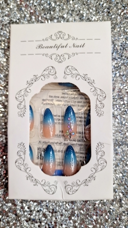 Beautiful Set - 24pcs Almond Blue Fantasy Glitter Gradient Sparkle Design Fake Press on Nail