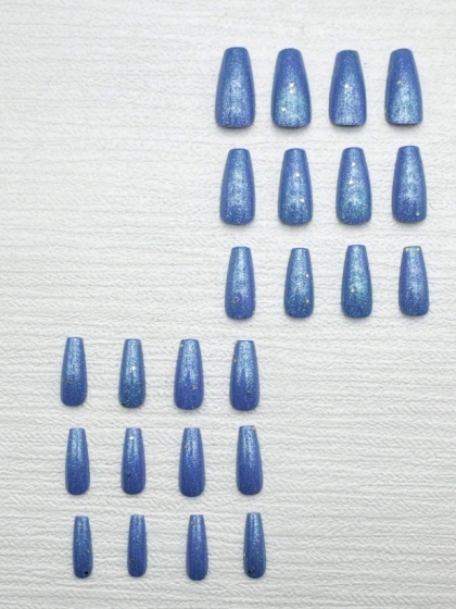 Beautiful Set - 24pcs  Long Coffin Nail Blue Glitter Sparkle Effect Design Fake Press on Nail