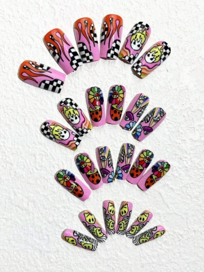 Beautiful Set - 24pcs Short Coffin Cute Funny Rainbow Mushrooms / Smiles / UFO Design Fake Press on Nail