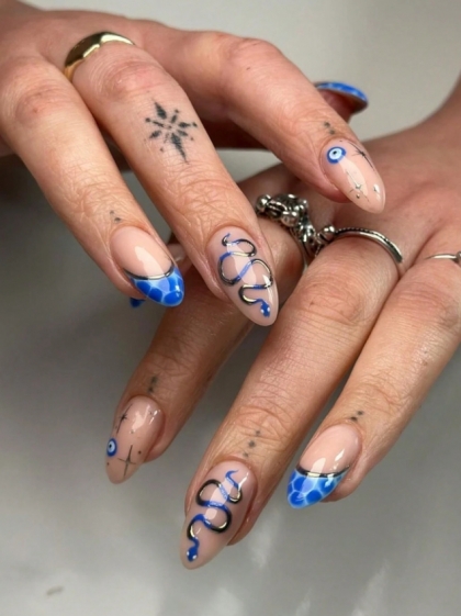 Beautiful Set - 24pcs Long Almond Elegant French Golden Style with Snake / Blue Eyes Design Fake Press on Nail