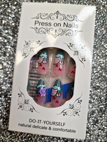 Beautiful Set - 24pcs Short Almond-Shaped Gradient Cute Snail in Love Design Fake Press on Nail