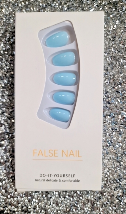 Beautiful Set - 24pcs Short Oval Light Baby Blue Color Classic Design Fake Press on Nail