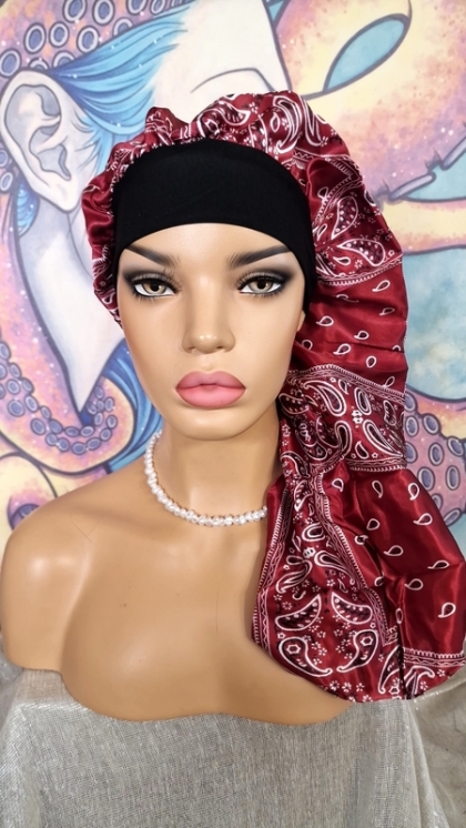 Удивителен Практичен и Удобен Сатенен Модел – Дълго Боне с Ластик за Прибиране на Къдрава и Буйна Коса в Бандана Стил Червен Дизайн, Красиво Дълго Дамско Боне, Боне При Косопад, Боне При Алопеция, Боне При Проблемен Скалп, Боне за Прибиране на Къдрици