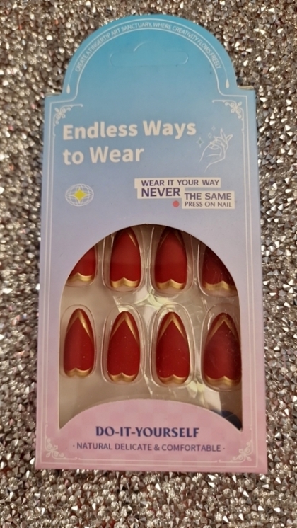 Beautiful Set - 24pcs Long Almond Sweet ValentineS Day Style with Matte Red Hearts with Gold Trendy Design Fake Press on Nail